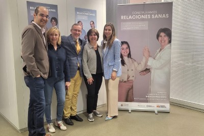 La confianza y el respeto entre médicos y pacientes, en la campaña del Colegio de Médicos de Zaragoza